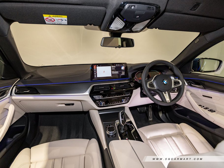 BMW 5 Series Sedan Mild Hybrid 520i M Sport 9