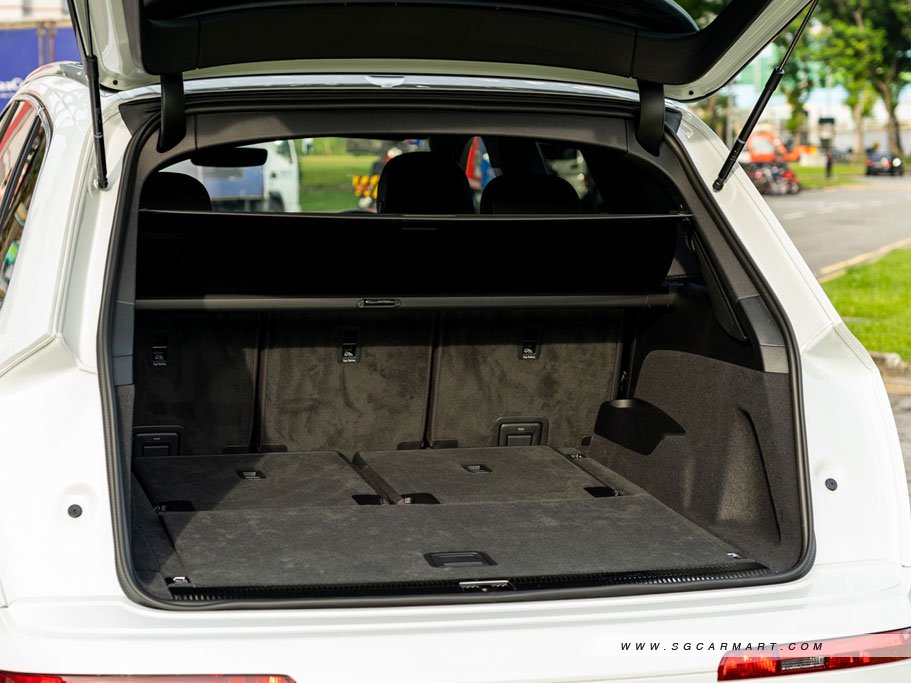 https://i.i-sgcm.com/new_cars/cars/12756/12756_g23