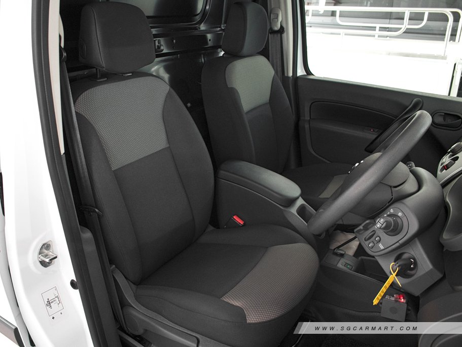 https://i.i-sgcm.com/new_cars/cars/12760/12760_g14