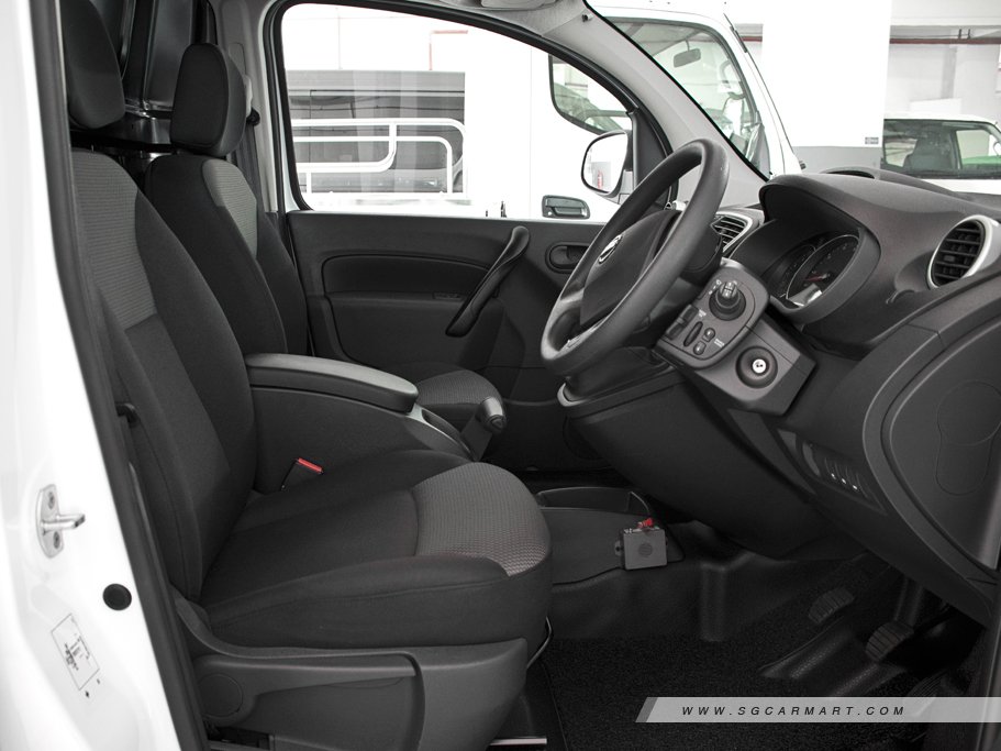 https://i.i-sgcm.com/new_cars/cars/12760/12760_g5