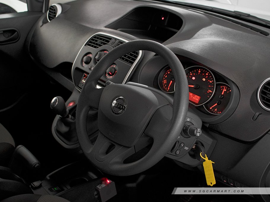 https://i.i-sgcm.com/new_cars/cars/12760/12760_g6