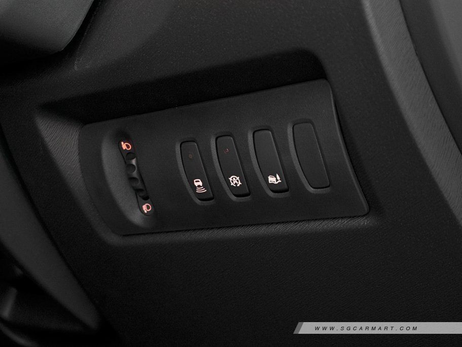 https://i.i-sgcm.com/new_cars/cars/12760/12760_g8