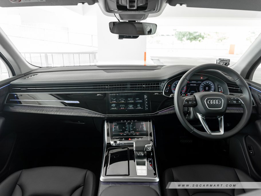 https://i.i-sgcm.com/new_cars/cars/12763/12763_g31