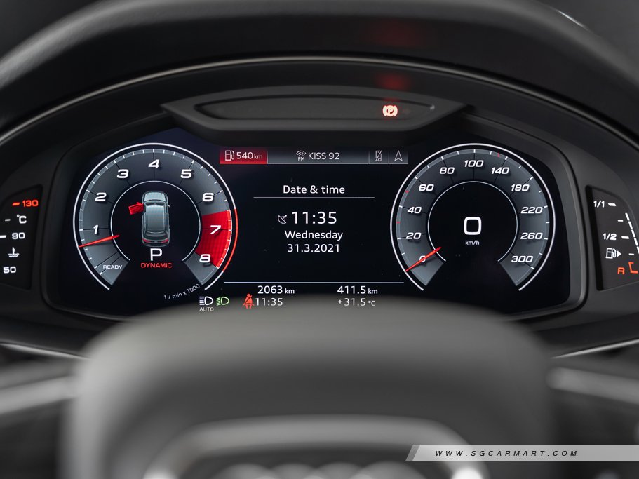 https://i.i-sgcm.com/new_cars/cars/12763/12763_g33