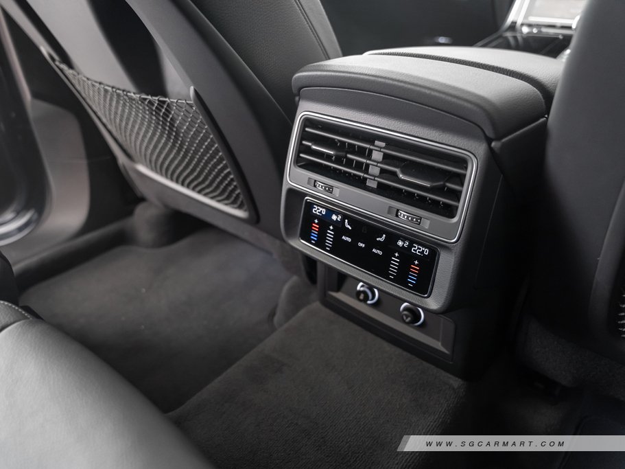 https://i.i-sgcm.com/new_cars/cars/12763/12763_g64