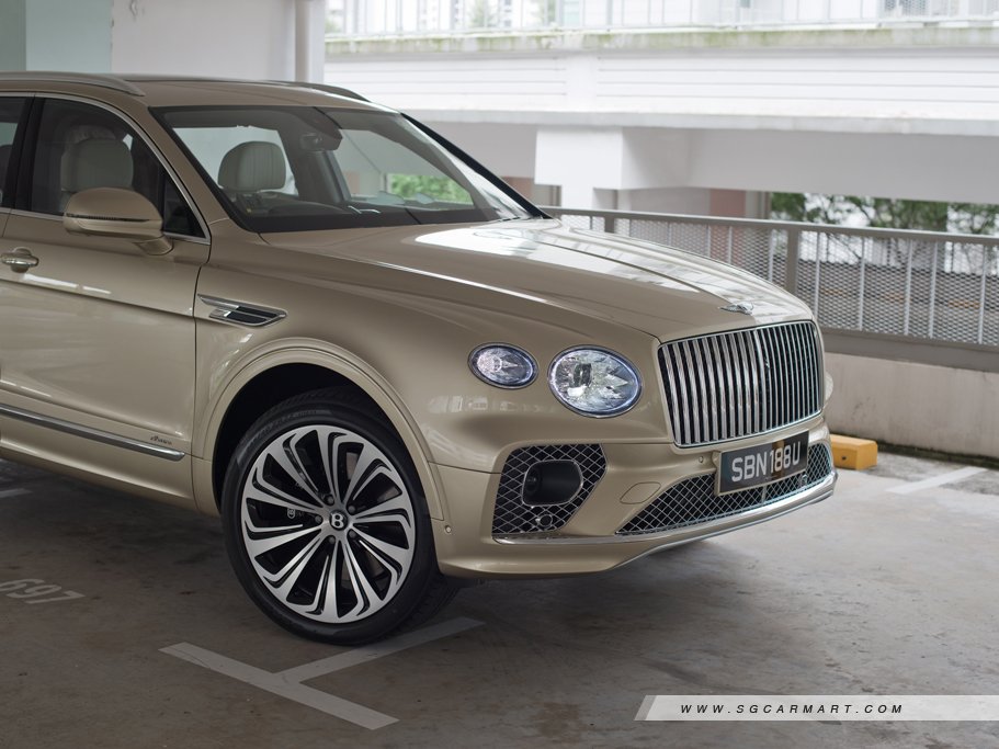 https://i.i-sgcm.com/new_cars/cars/12768/12768_g23