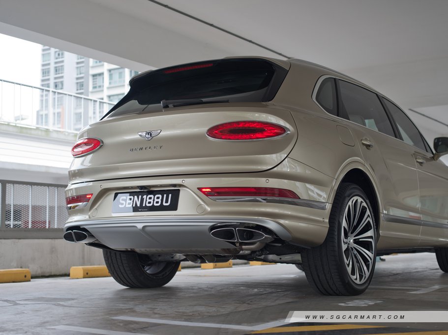 https://i.i-sgcm.com/new_cars/cars/12768/12768_g27