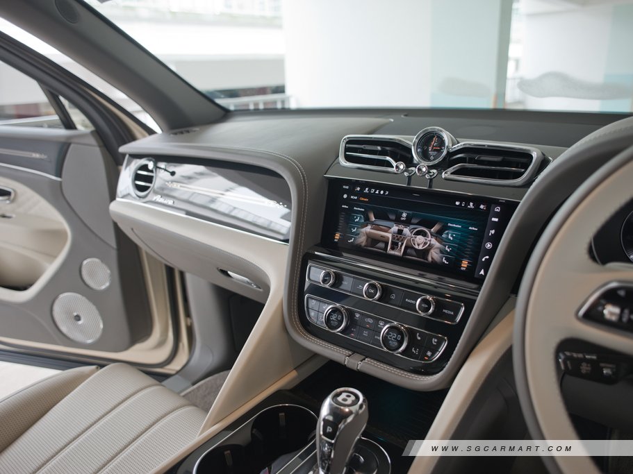 https://i.i-sgcm.com/new_cars/cars/12768/12768_g40