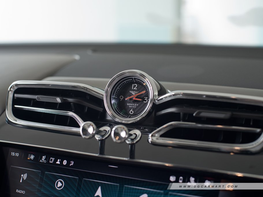 https://i.i-sgcm.com/new_cars/cars/12768/12768_g41