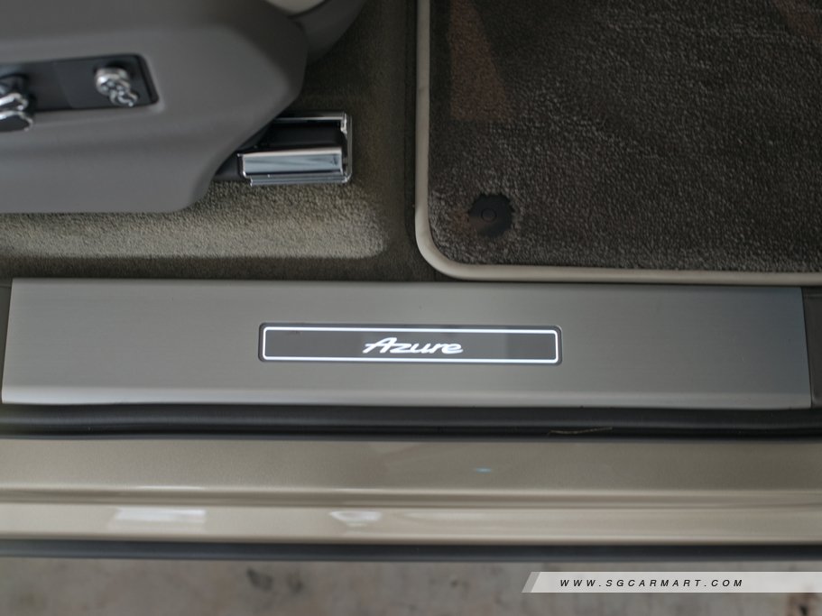 https://i.i-sgcm.com/new_cars/cars/12768/12768_g52