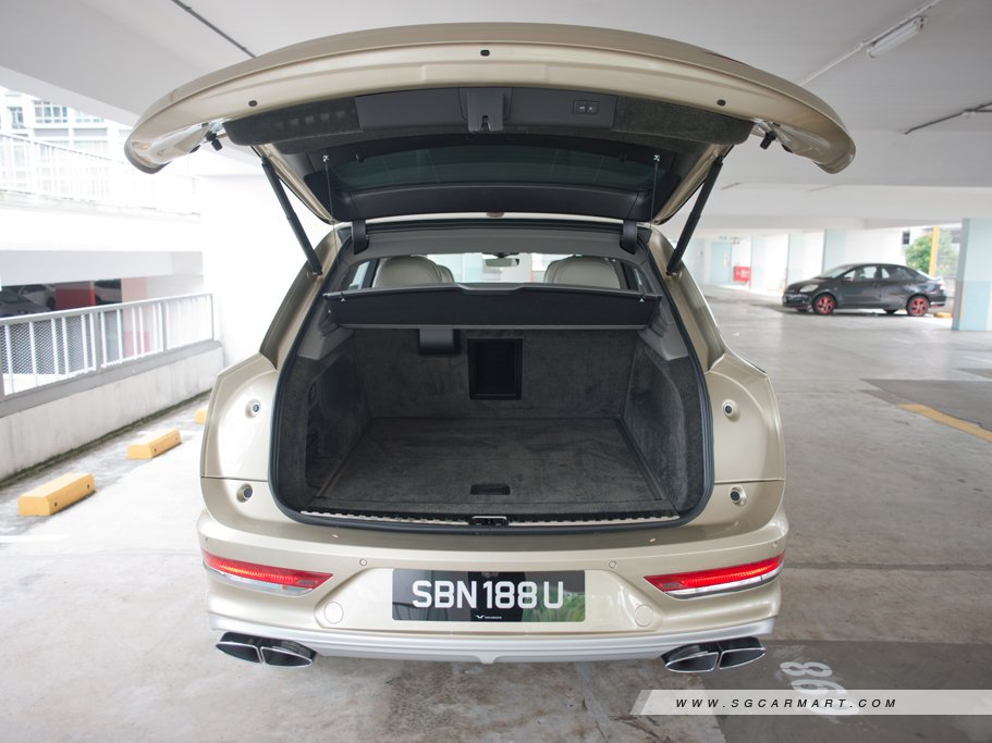https://i.i-sgcm.com/new_cars/cars/12768/12768_g58
