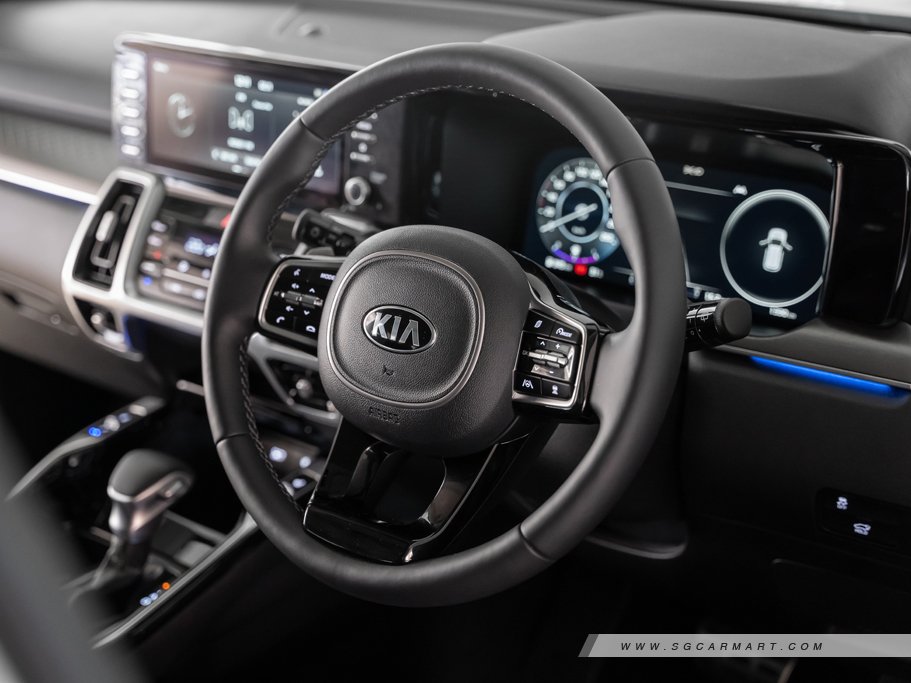 https://i.i-sgcm.com/new_cars/cars/12769/12769_g30