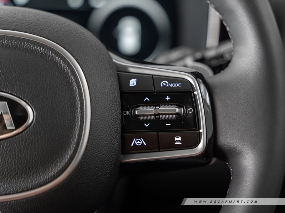https://i.i-sgcm.com/new_cars/cars/12769/12769_g31