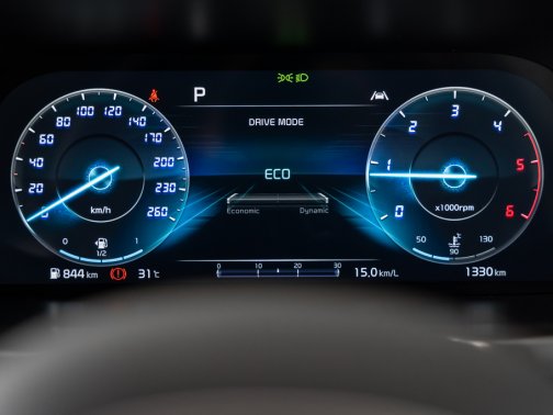 https://i.i-sgcm.com/new_cars/cars/12769/12769_g38