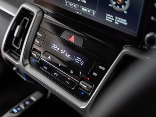 https://i.i-sgcm.com/new_cars/cars/12769/12769_g48