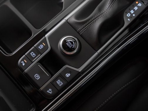 https://i.i-sgcm.com/new_cars/cars/12769/12769_g52