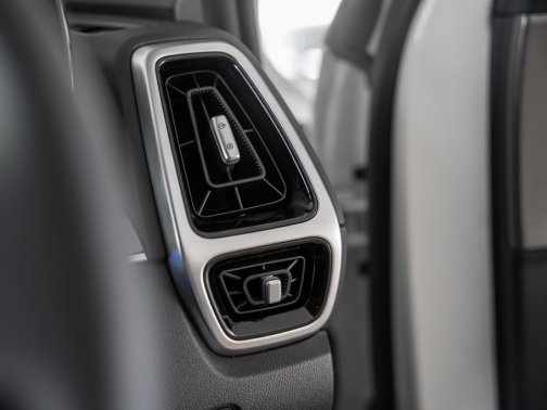 https://i.i-sgcm.com/new_cars/cars/12769/12769_g53