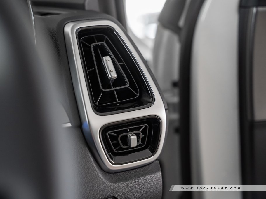 https://i.i-sgcm.com/new_cars/cars/12769/12769_g53