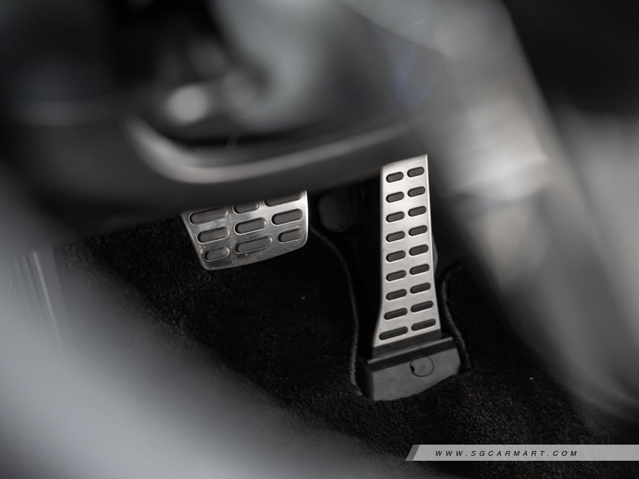 https://i.i-sgcm.com/new_cars/cars/12769/12769_g54