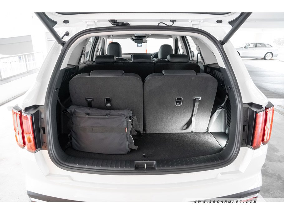 https://i.i-sgcm.com/new_cars/cars/12769/12769_g64