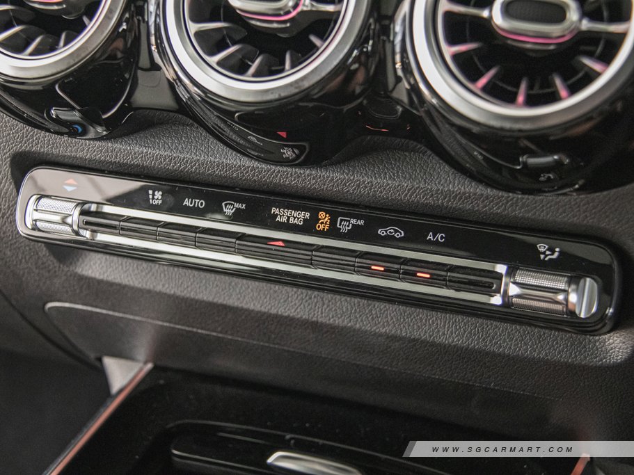 https://i.i-sgcm.com/new_cars/cars/12772/12772_g100