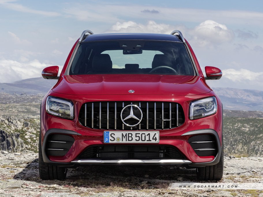 Mercedes-Benz GLB-Class 10