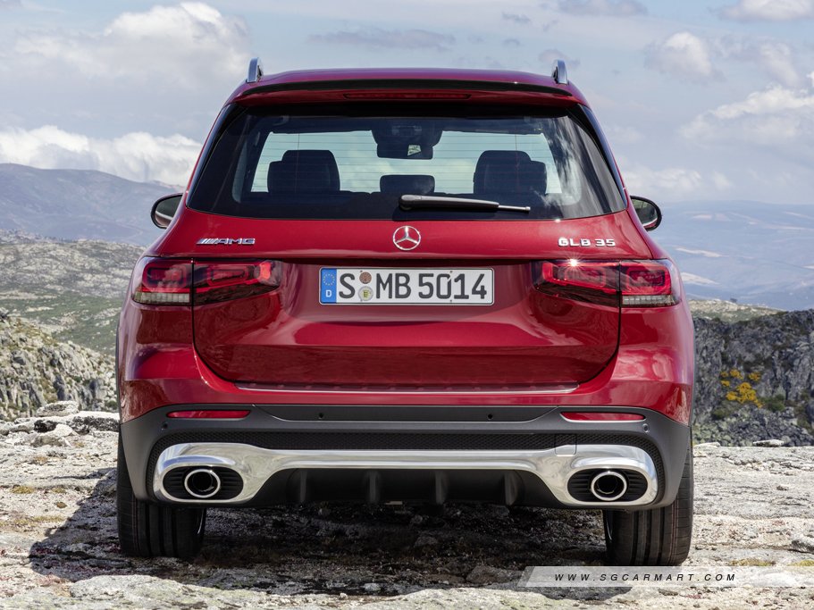 Mercedes-Benz GLB-Class 11