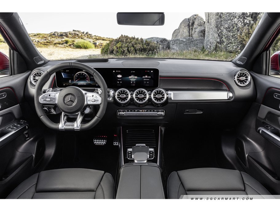 Mercedes-Benz GLB-Class 15