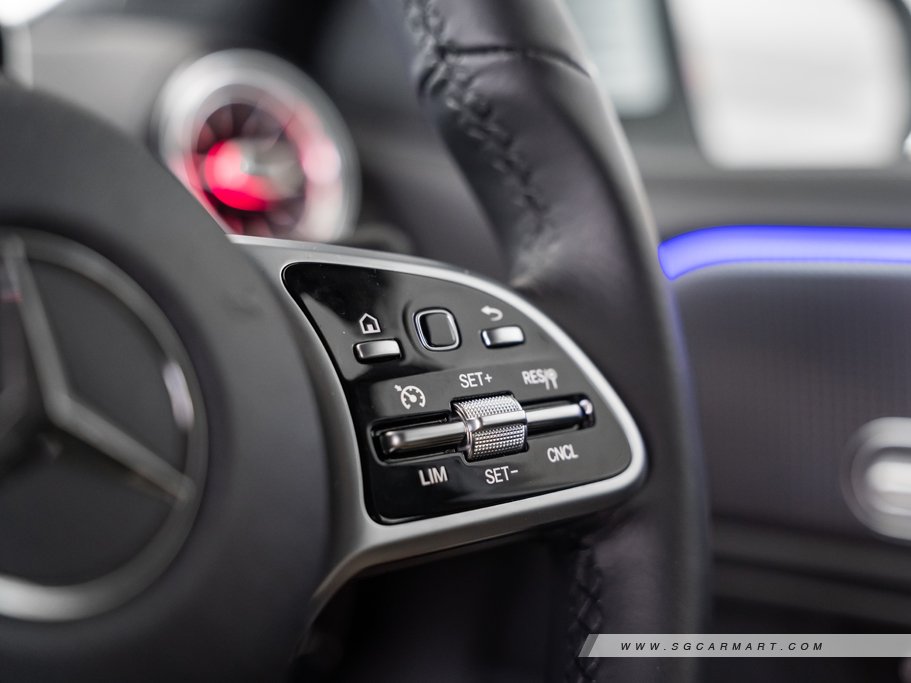 https://i.i-sgcm.com/new_cars/cars/12772/12772_g34