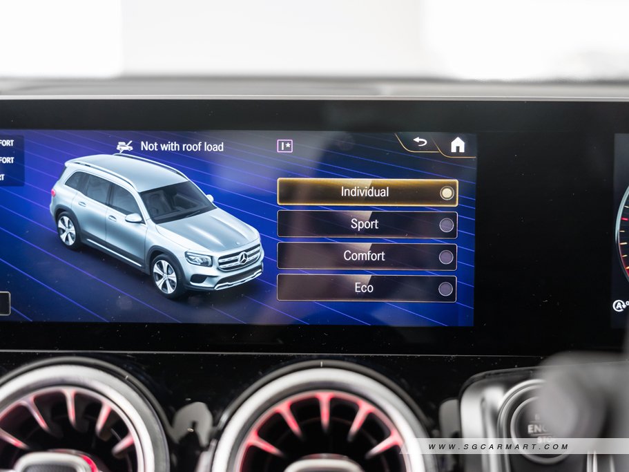 https://i.i-sgcm.com/new_cars/cars/12772/12772_g49
