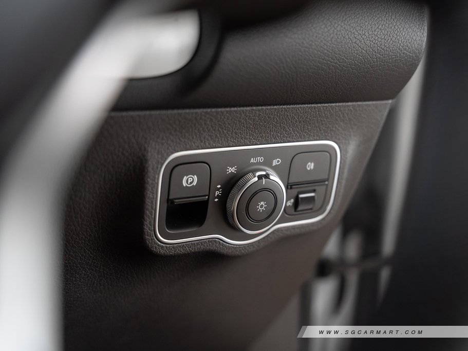 https://i.i-sgcm.com/new_cars/cars/12772/12772_g54