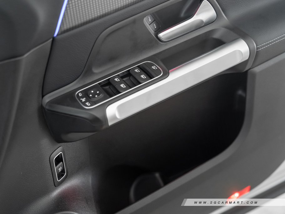 https://i.i-sgcm.com/new_cars/cars/12772/12772_g57