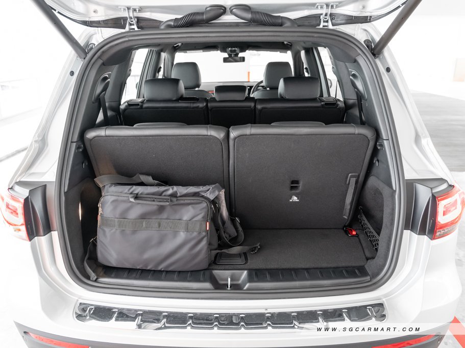 https://i.i-sgcm.com/new_cars/cars/12772/12772_g64