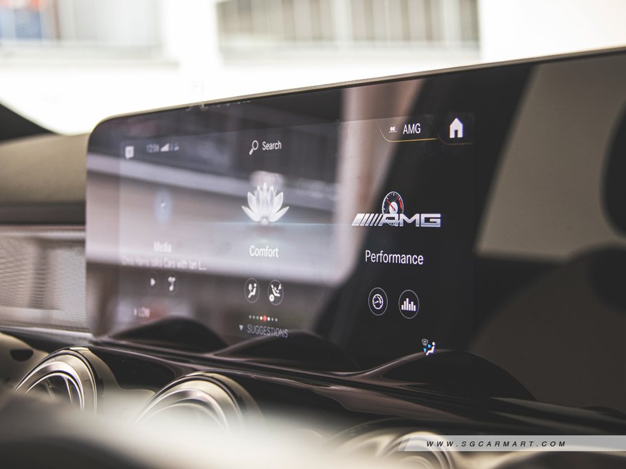 https://i.i-sgcm.com/new_cars/cars/12772/12772_g94