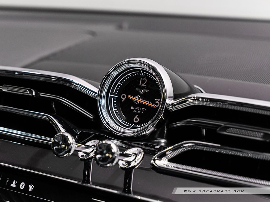 https://i.i-sgcm.com/new_cars/cars/12773/12773_g33