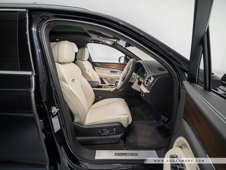 https://i.i-sgcm.com/new_cars/cars/12773/12773_g99