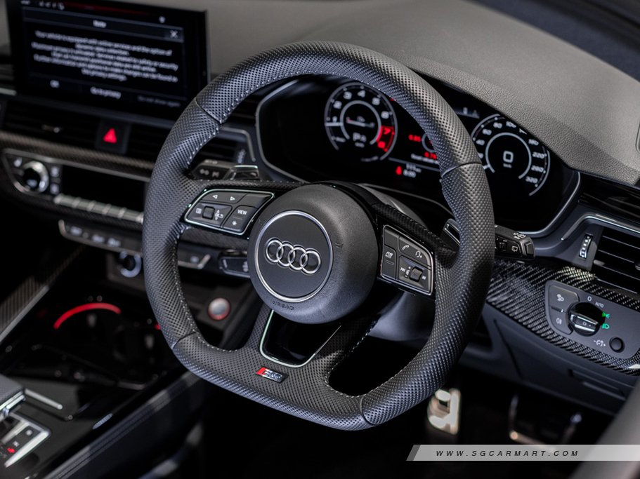 https://i.i-sgcm.com/new_cars/cars/12774/12774_g10