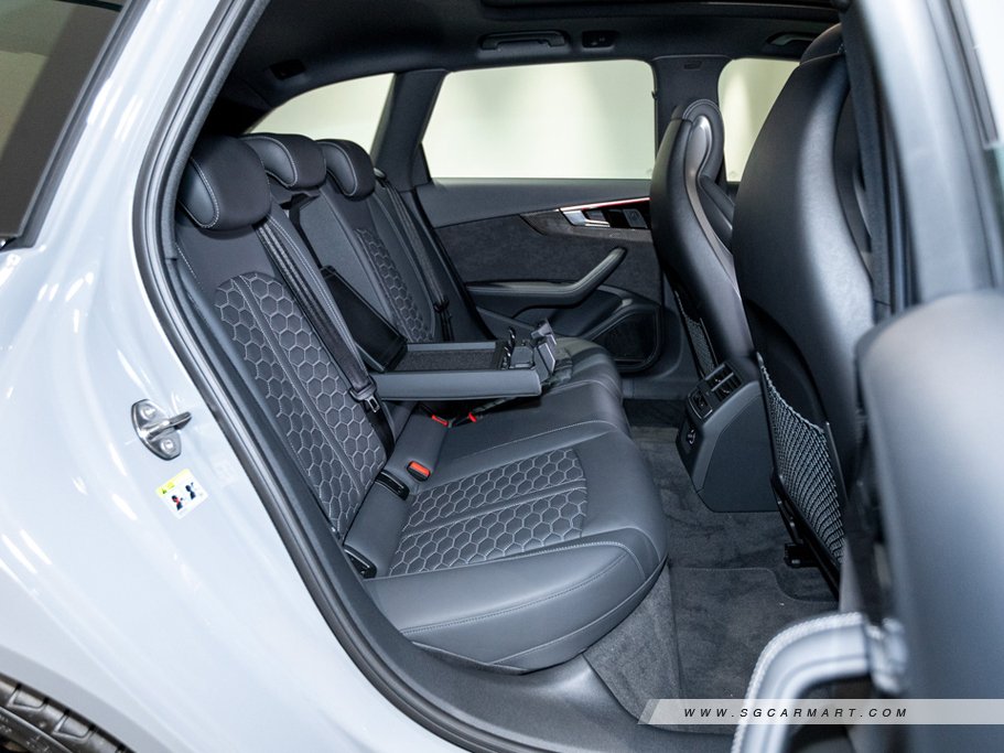 https://i.i-sgcm.com/new_cars/cars/12774/12774_g22