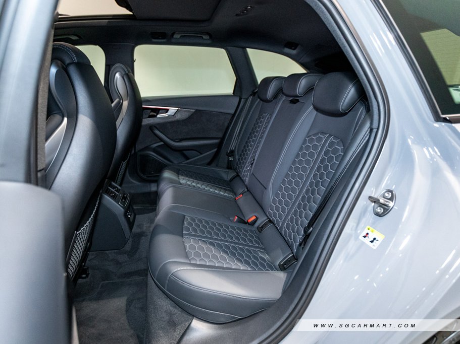 https://i.i-sgcm.com/new_cars/cars/12774/12774_g23