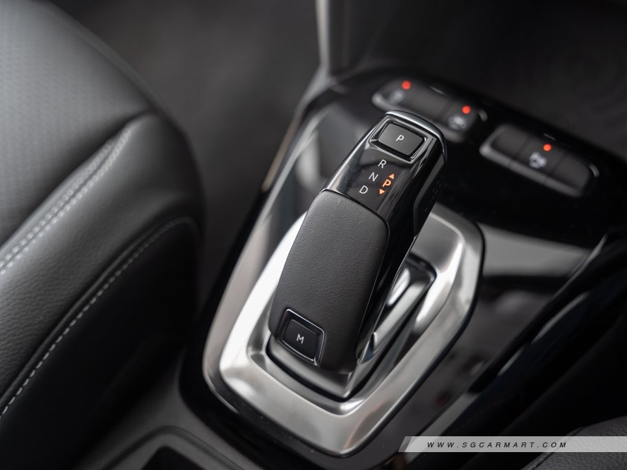 https://i.i-sgcm.com/new_cars/cars/12775/12775_g46
