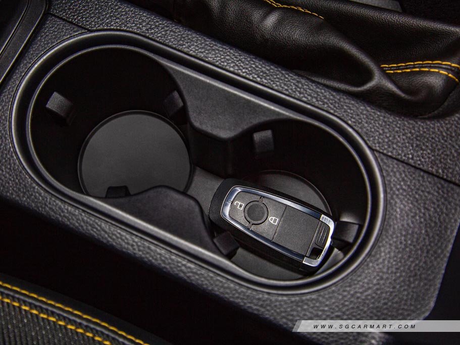 https://i.i-sgcm.com/new_cars/cars/12777/12777_g23