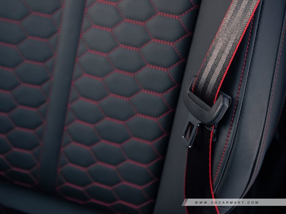 https://i.i-sgcm.com/new_cars/cars/12780/12780_g23