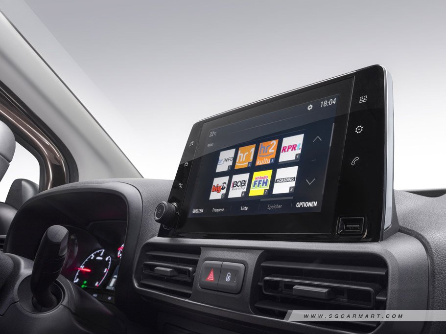 https://i.i-sgcm.com/new_cars/cars/12781/12781_g8