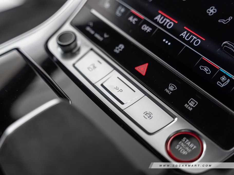 https://i.i-sgcm.com/new_cars/cars/12782/12782_g71