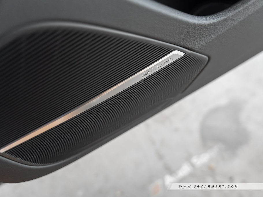 https://i.i-sgcm.com/new_cars/cars/12782/12782_g77