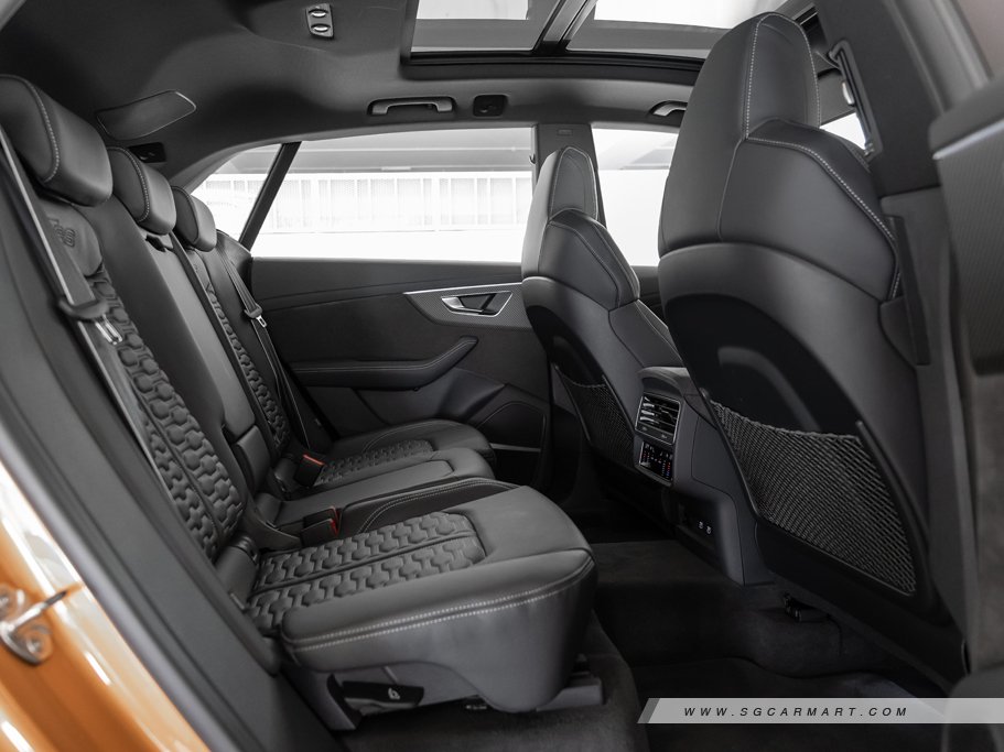 https://i.i-sgcm.com/new_cars/cars/12782/12782_g82