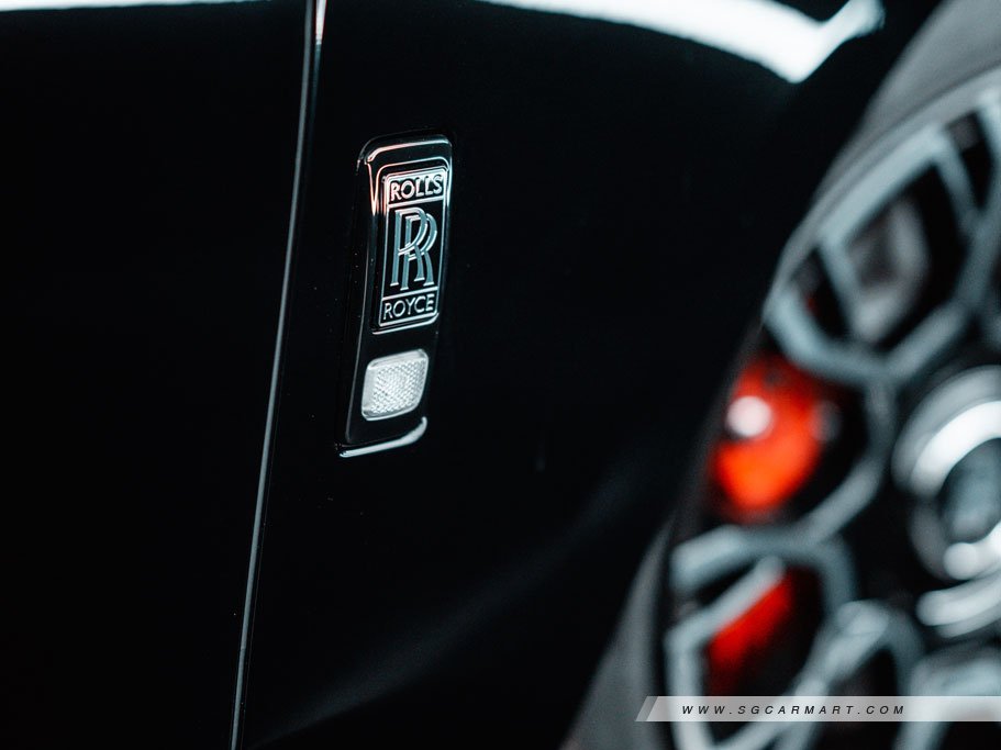 https://i.i-sgcm.com/new_cars/cars/12784/12784_g100
