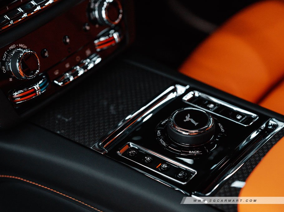 https://i.i-sgcm.com/new_cars/cars/12784/12784_g106