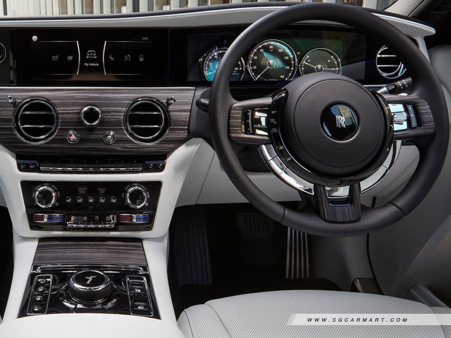 https://i.i-sgcm.com/new_cars/cars/12784/12784_g16