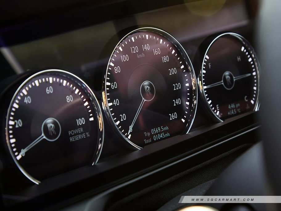https://i.i-sgcm.com/new_cars/cars/12784/12784_g18